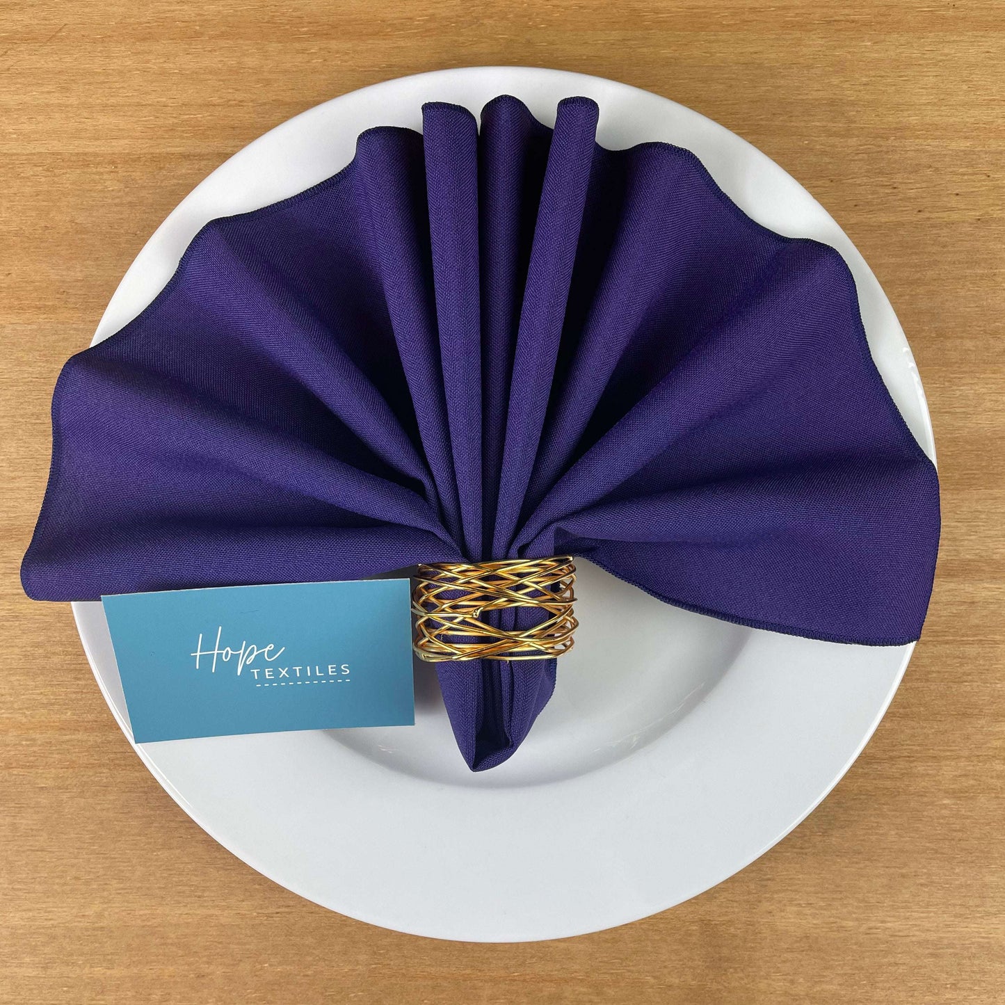 Lila Tischläufer und Servietten-Set