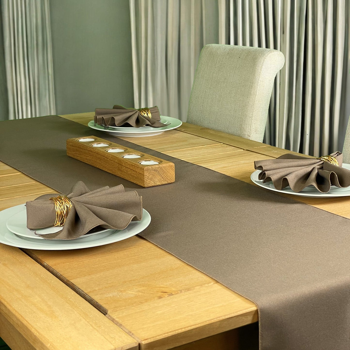 Brown Table Runner and Napkin Set