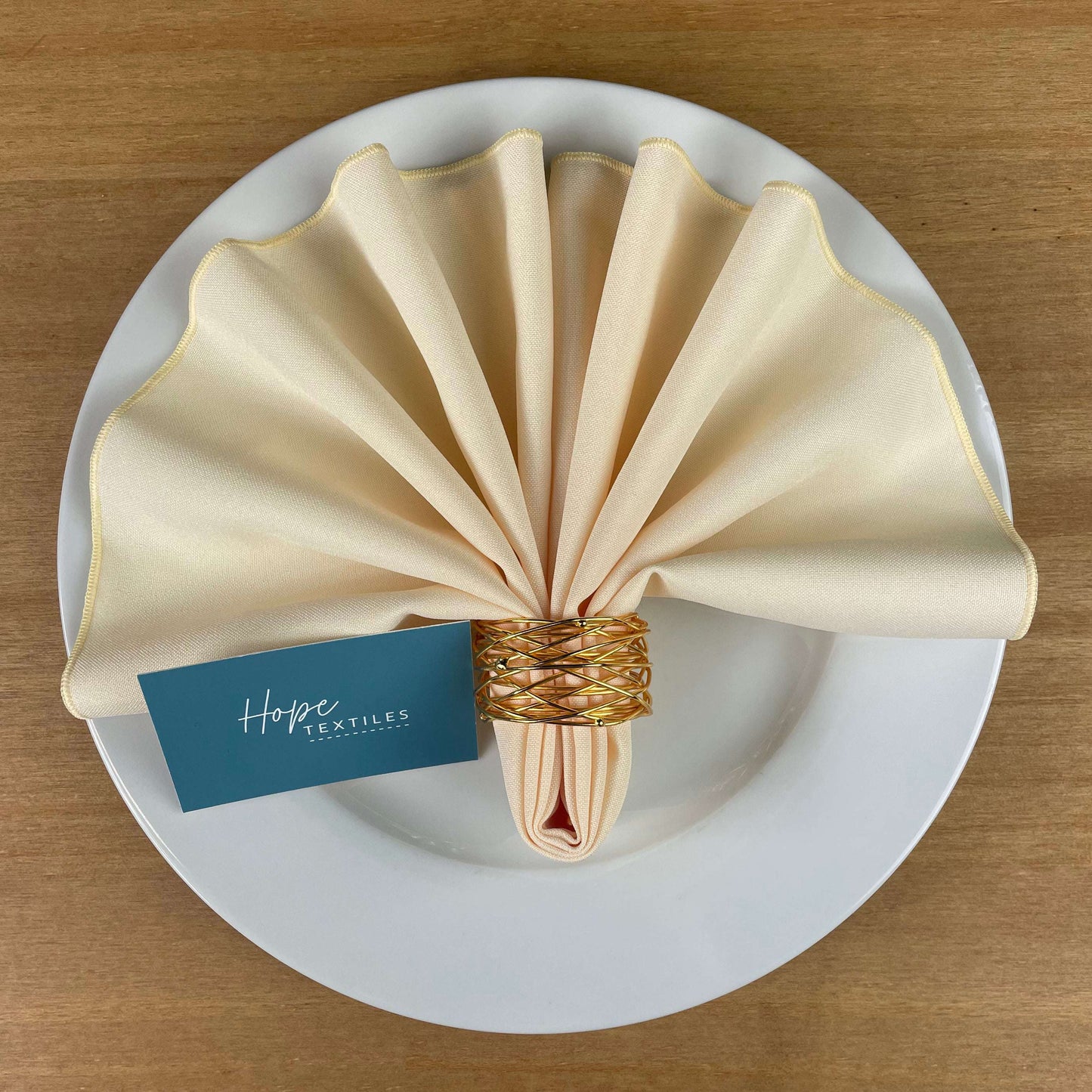 Vanilla Table Runner and Napkin Set