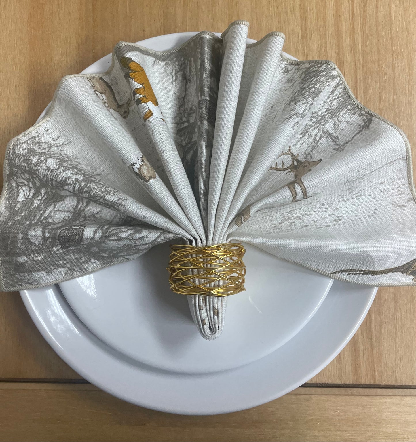 Baumwollserviette mit Waldmotiv (4er-Pack)